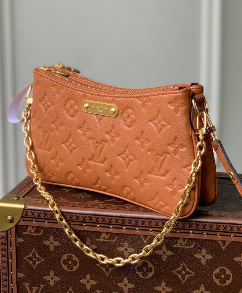 Louis Vuitton Liv Pochette M11916 M83301